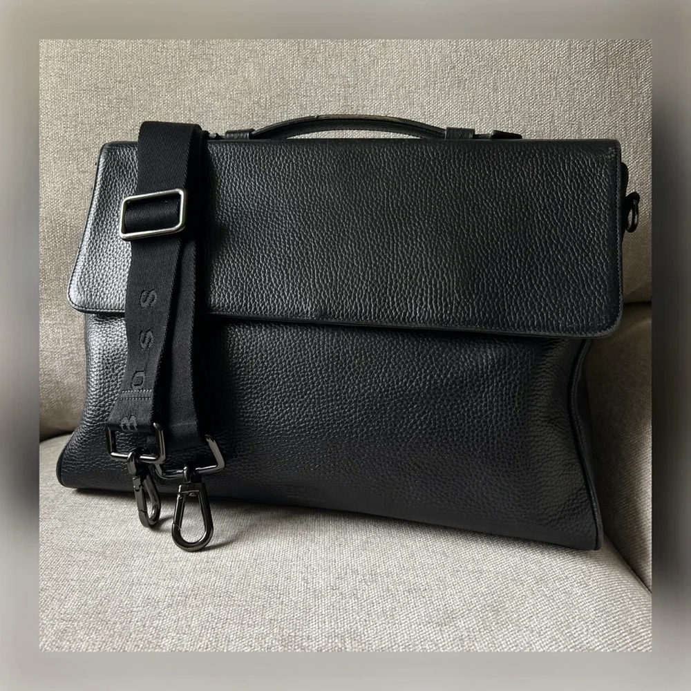 HUGO BOSS Black Leather Messenger Laptop Men's Bag - Picture 1 of 16